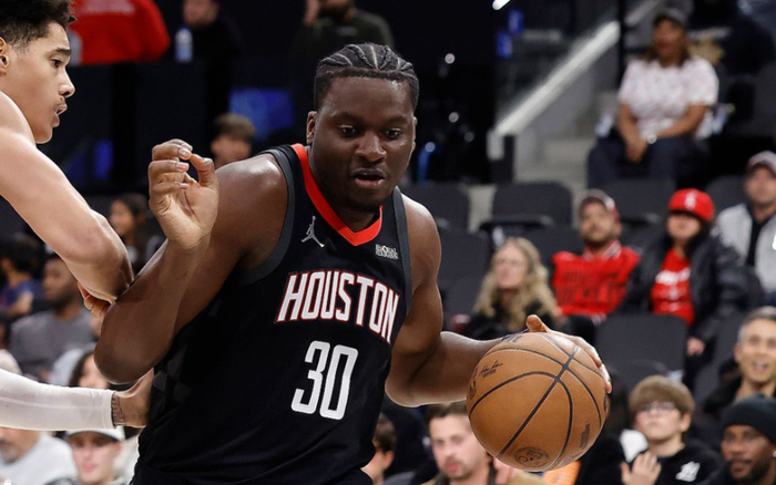 亿万28大舞台-火箭无意莫兰特保罗!已与半数球队讨论交易 多队询价伊森等三人|特雷-杨|休斯敦火箭队|艾米-乌度卡|阿尔佩伦-申京|弗雷德-范弗里特_新浪体育_新浪新闻