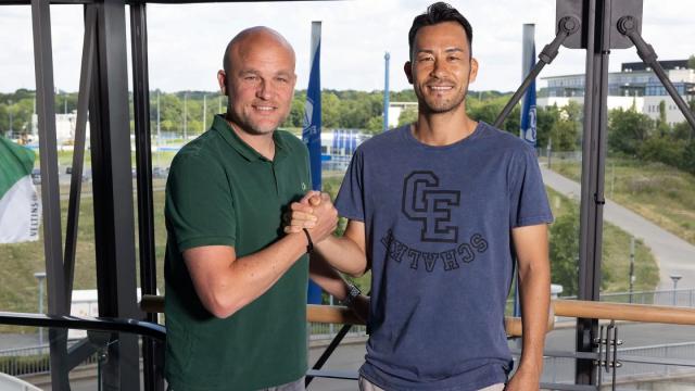 1657105636089042743.png 亿万28大舞台-德甲“养狼”再掀高潮,3名日本国脚4天内先后登陆