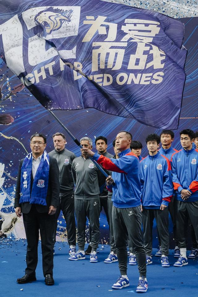 亿万28官网-最艰难的新赛季来了，吴曦和盖伊透露申花全队定了什么目标