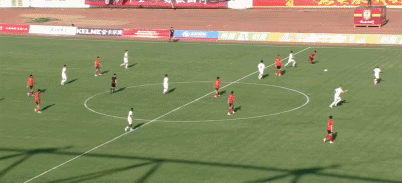 广州豹2-1客胜亚泰取三连胜，廖均健闪击，图多列破门