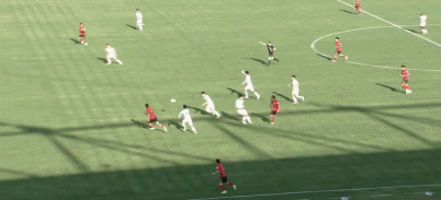 广州豹2-1客胜亚泰取三连胜，廖均健闪击，图多列破门